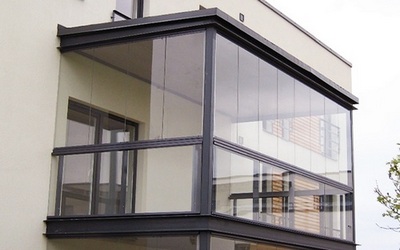 стеклянный балкон
