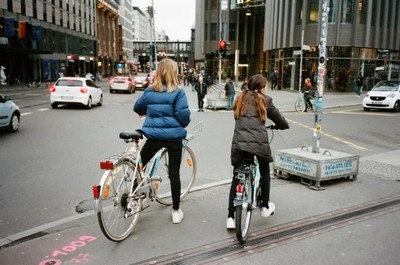 Как регулировать переключатель передач городского велосипеда?